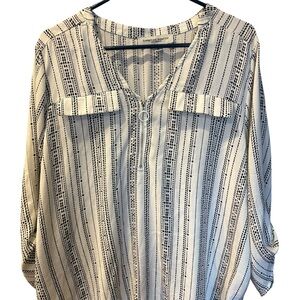 Tempted Hearts Black and White Patterned Blouse Size 2XL